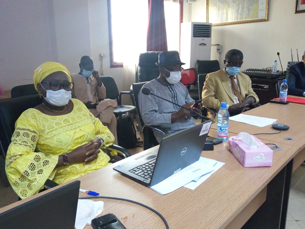 Left to right: Dr. Safoura Berthé, MTaPS; Pr. Seydou Doumbia, Dean of FMOS; and Pr. Youssouf Coulibaly, University Hospital of Point G. Photo credit: Dr. Ousmane Traoré