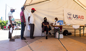 Soutenir la vaccination contre la COVID-19 au Sénégal